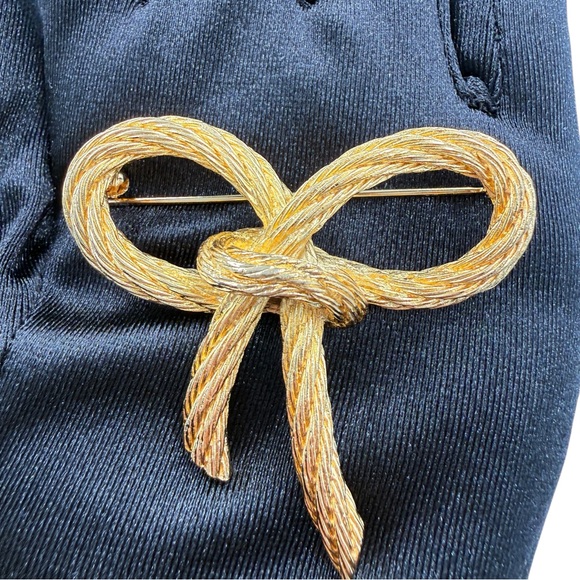 Vintage Christian Dior Gold Bow Brooch w/ Original Box - Picture 12 of 14